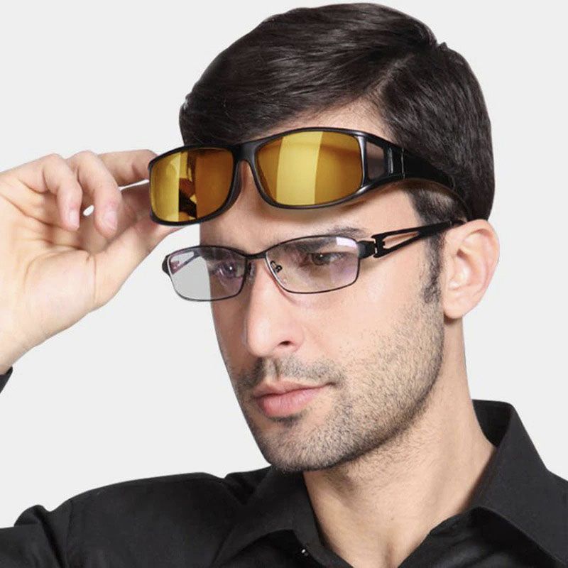 Driver’s Night Vision Glasses_0003_2-pcs-polarized-car-night-vision-goggles_main-2.jpg
