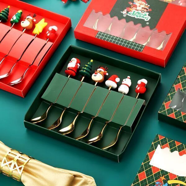 Christmas Spoon & Fork Gift Set _0000_Layer 16.jpg