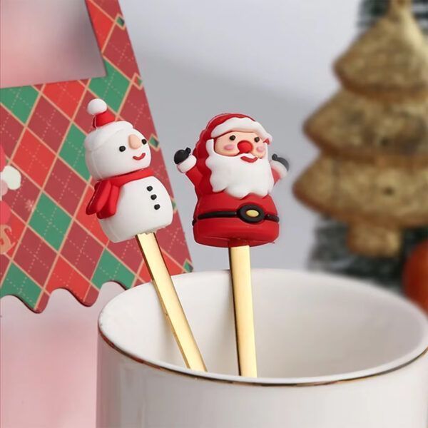 Christmas Spoon & Fork Gift Set _0001_Layer 15.jpg