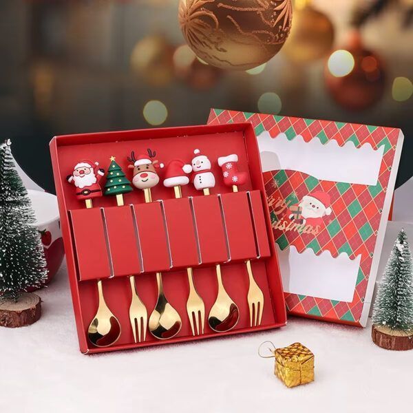 Christmas Spoon & Fork Gift Set _0007_Layer 11.jpg