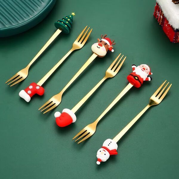 Christmas Spoon & Fork Gift Set _0010_Layer 8.jpg